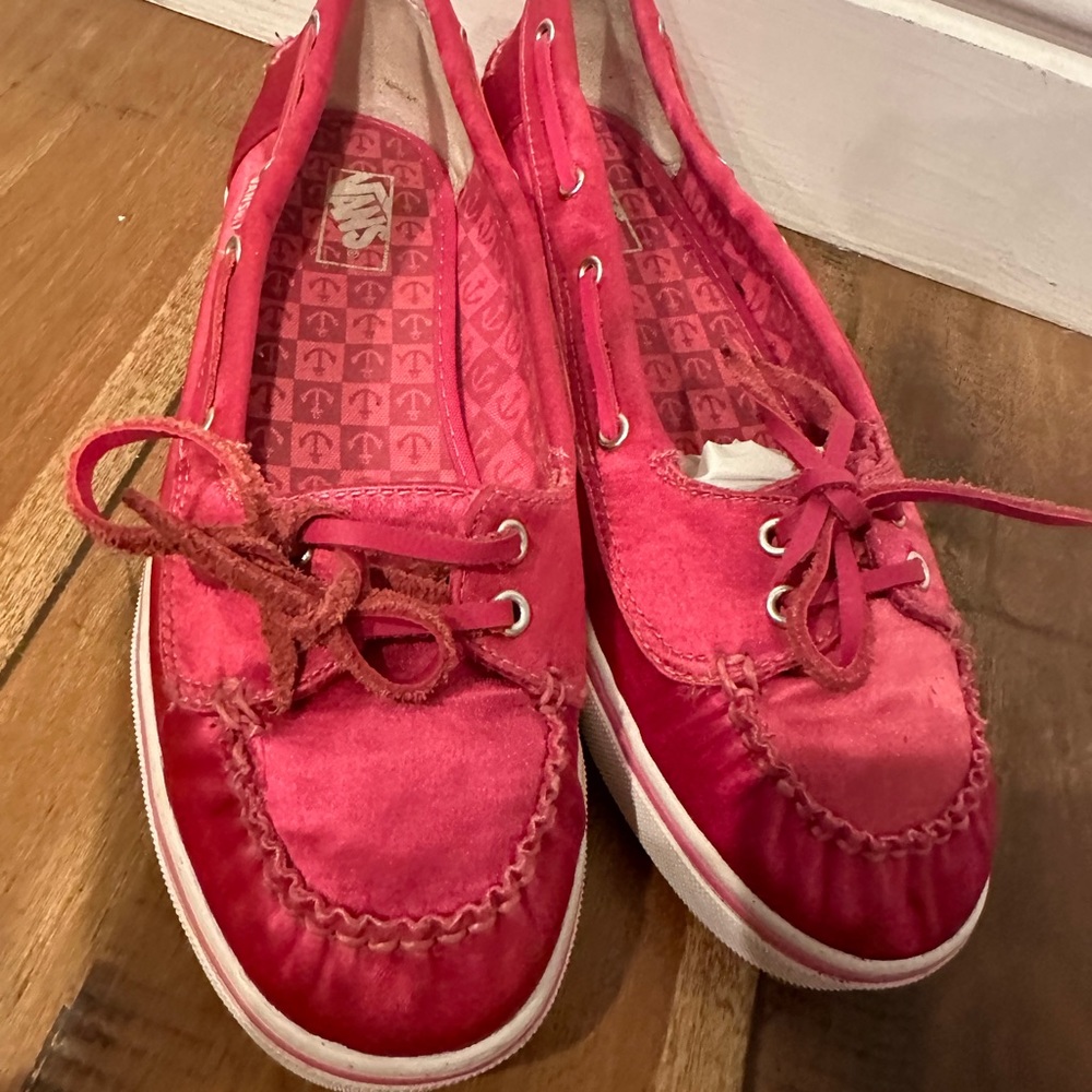 Vans - Picture 9 of 9